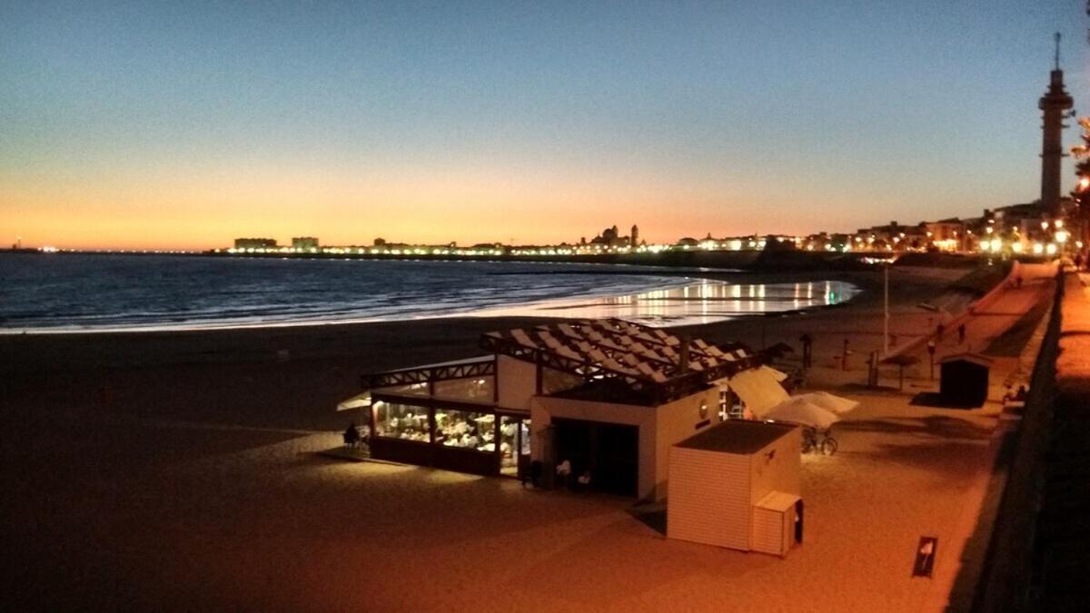 Sopranis del MAR Apartamento centro Cádiz, junto playa y estación Exterior foto